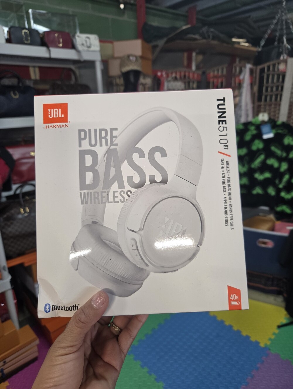 GUVEAWAY-JBL HEADPHONES- New